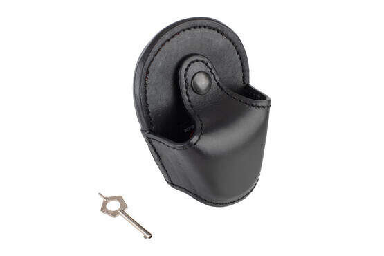 ASP Black Federal Handcuff Case features corner stitch construction and includes an auxiliary handcuff key